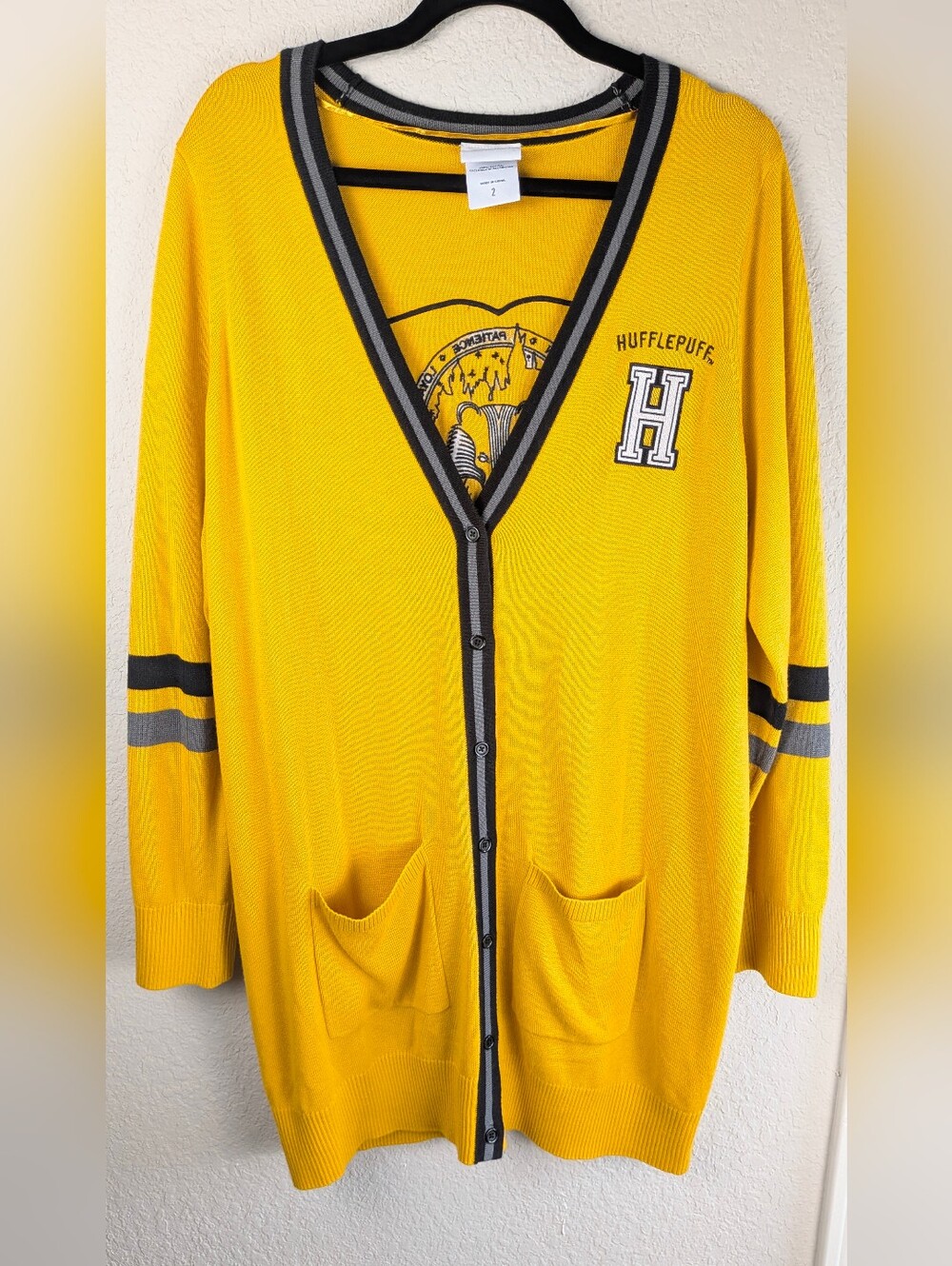 NWOT Harry Potter Hufflepuff Tunic Cardigan 2X Patch Embroidery Yellow Gray - Picture 1 of 7